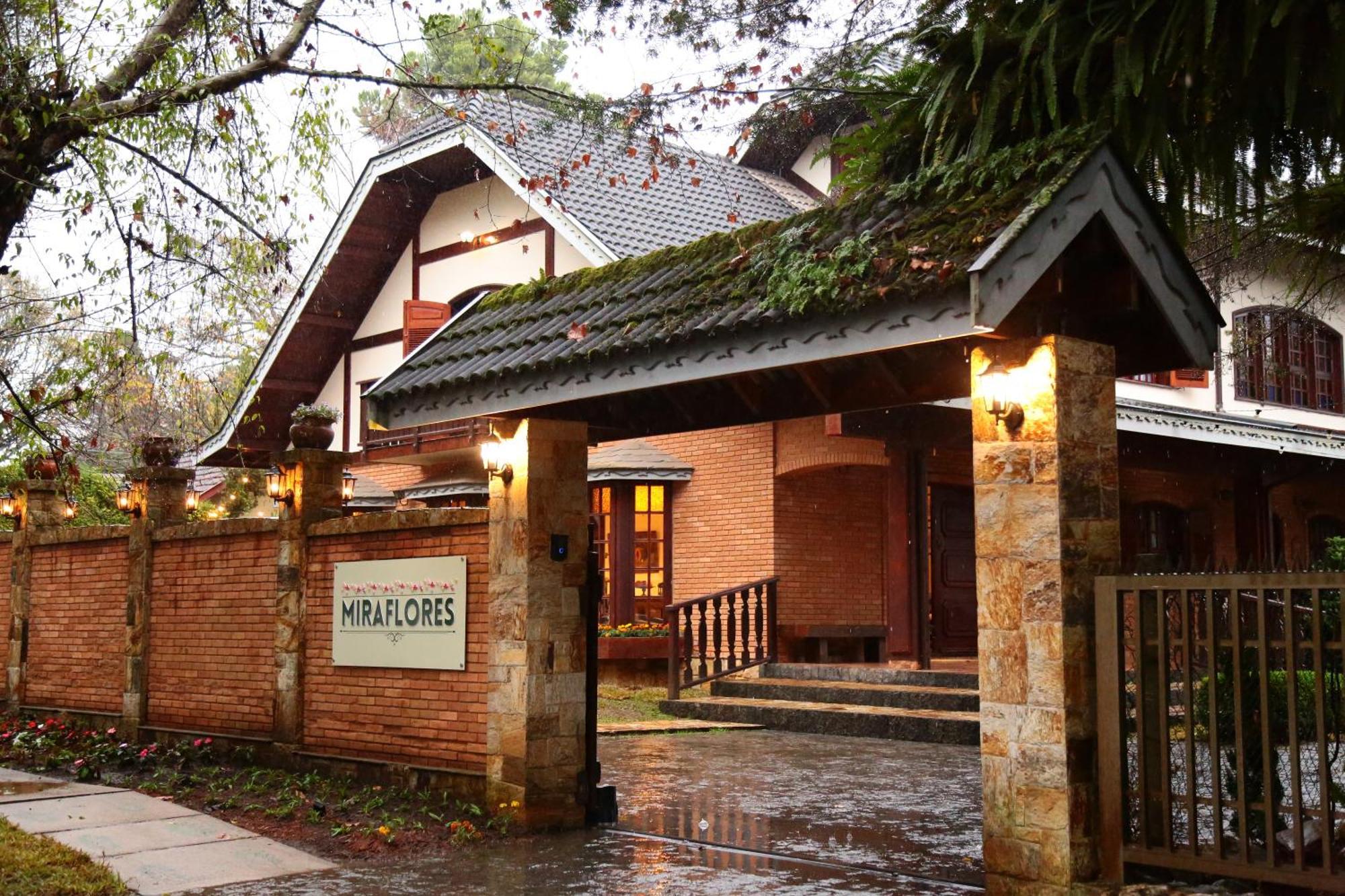 Pousada Miraflores Campos do Jordao Exterior photo